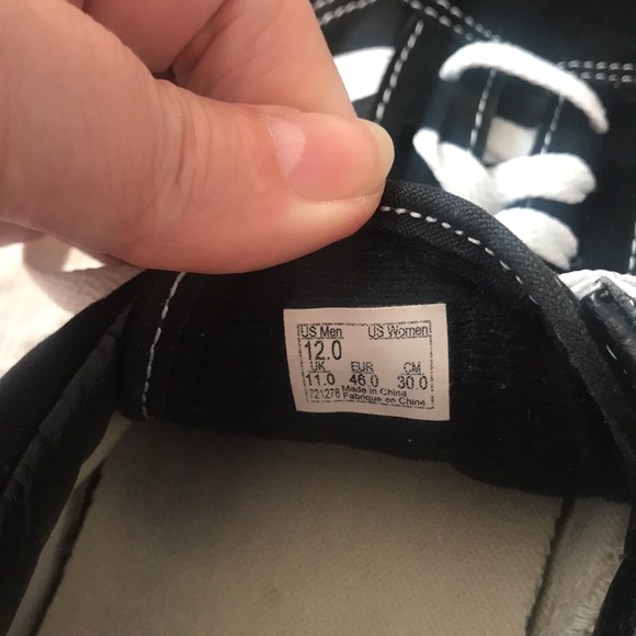 Vans - Picture 4 of 7